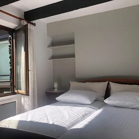 Quai Des Pecheurs - Vue Cathedrale * Straßburg